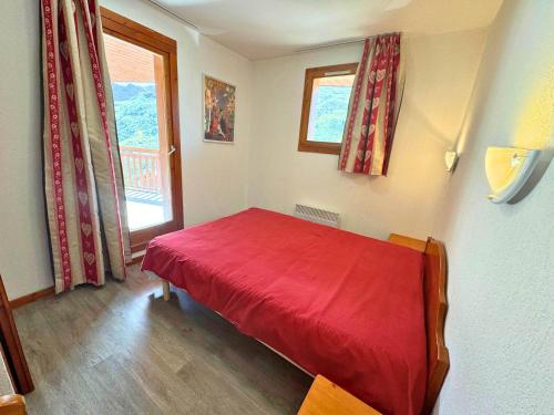 Postel nebo postele na pokoji v ubytování Appartement 2 chambres Les Menuires, 4-6 pers, vue montagne - FR-1-452-235