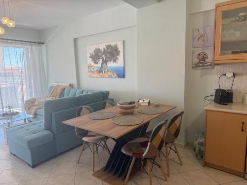 Χώρος καθιστικού στο Ethereal Apartment