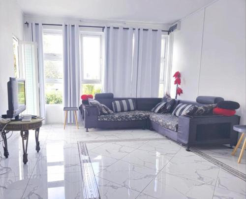 Family Perfect - Lovely New 2-Bedroom Apartment