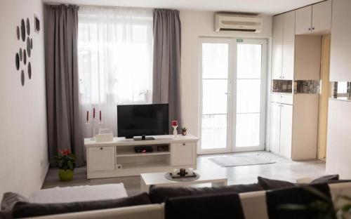Apartments with parking space Korcula - 24457