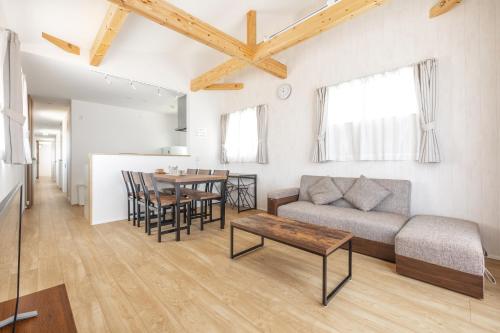 Ruang duduk di 藤沢Home 2階