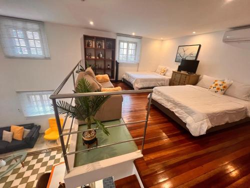 Cama o camas de una habitación en Luxury Oasis in the Old Town of Panama