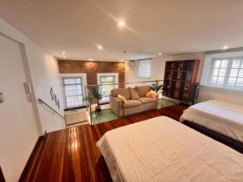 Cama o camas de una habitación en Luxury Oasis in the Old Town of Panama