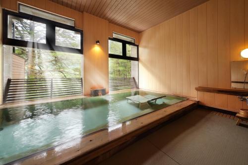 Swimmingpoolen hos eller tæt på Tsuganoki