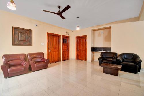 Imagen de la galería de Hotel O Relax Inn, en Jānla