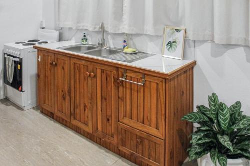 Dapur atau dapur kecil di Tiare Central 2BR Unit