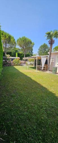 En have udenfor L atelier classé 3 étoiles