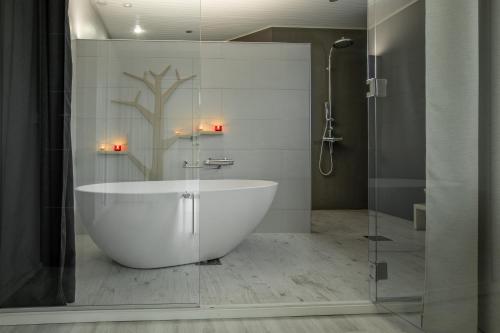 Ένα μπάνιο στο Villa Witkala Ylläs