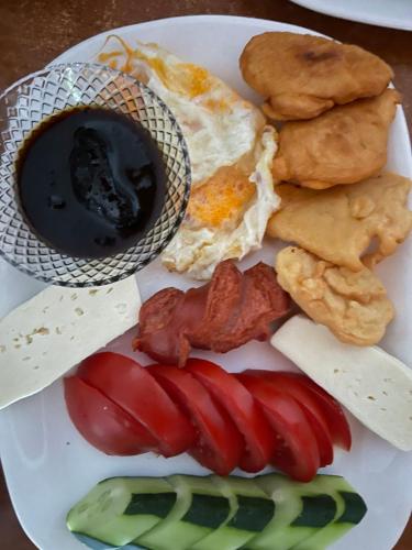 Jídlo v penzionu nebo okolí