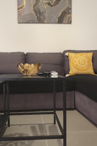 Χώρος καθιστικού στο Jocasta - Cocoon Apartment Near Metro Station
