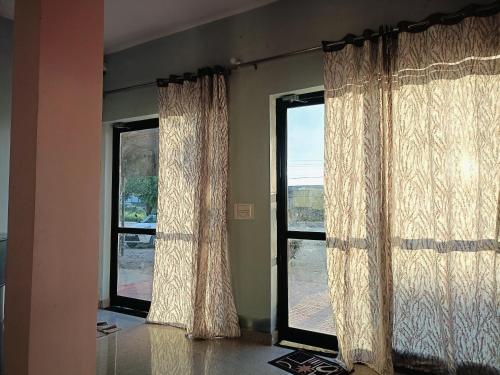 Fotografie z fotogalerie ubytování Hotel vijay v destinaci Palāi
