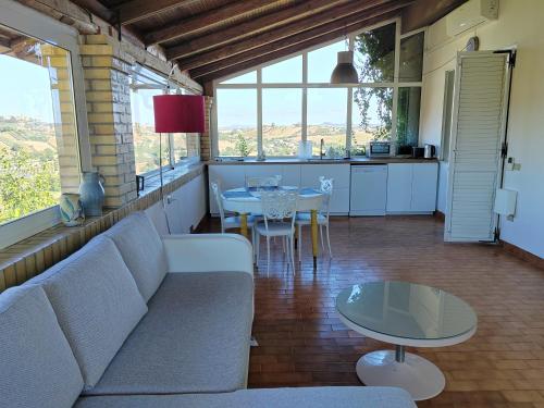 Køkken eller tekøkken på country house pecora nera