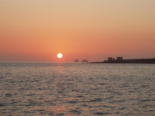 PAROS APARTMENT MELAS b2