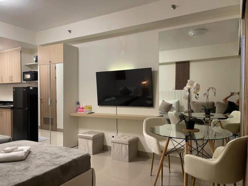 Μια τηλεόραση ή/και κέντρο ψυχαγωγίας στο Shore Luxe