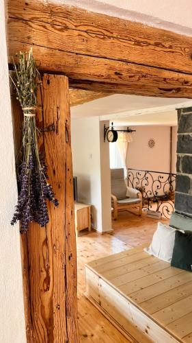 Fotografie z fotogalerie ubytování Hobití domeček u lesa a studánky 