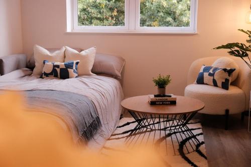 Katil atau katil-katil dalam bilik di Stylish, Luxury Apt - Sleeps 4