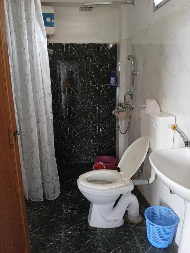 Un baño de The Tranquil Farm Stay