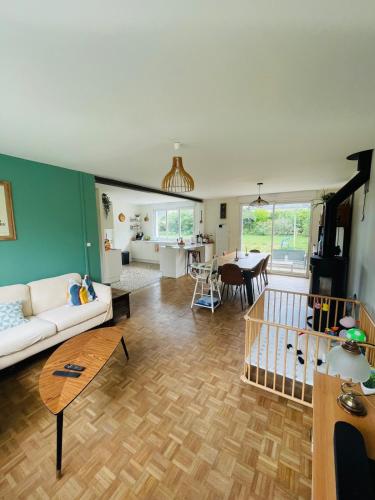Maison et Jardin, plages et commerces à pied