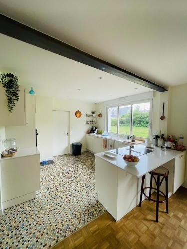 Maison et Jardin, plages et commerces à pied
