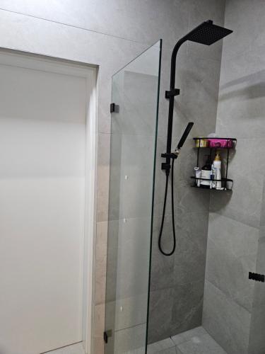 Koupelna v ubytování Chatswood West