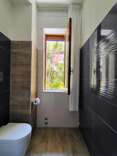 Ένα μπάνιο στο Nostos B&B - Back to the Sea