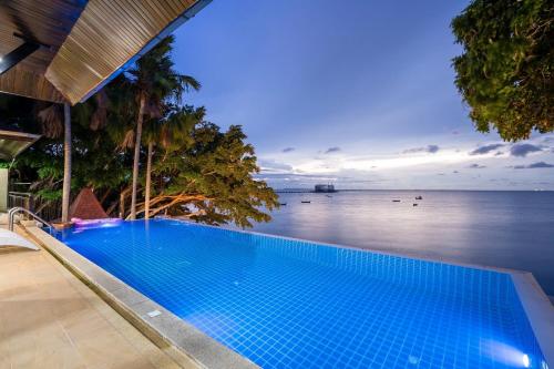 Kolam renang di atau dekat dengan Welcome Sea View Pool Villa By Premier