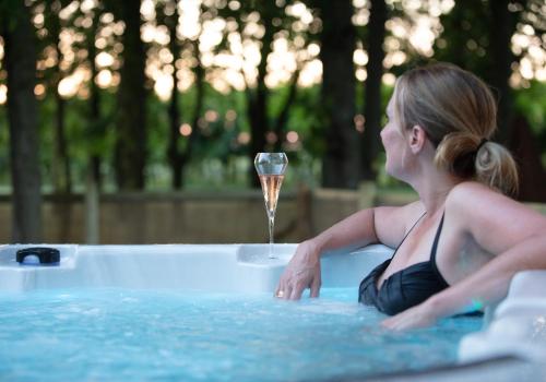 Sycamore Lodge with Hot Tub- Quirky & Romanticの宿泊客