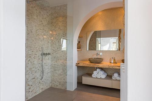 O baie la Luxurious 4 Bedroom Villa in Ibiza City, 1273