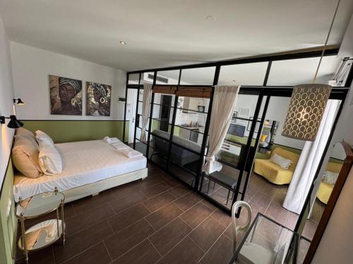 Gallery image of KLIO Apartments and Studios in Nei Poroi