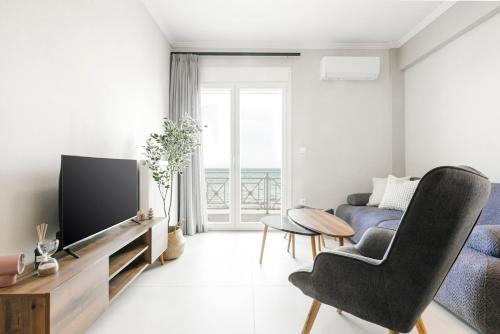 Manda Ray 1 Seafront Apartment Endless Blue Views