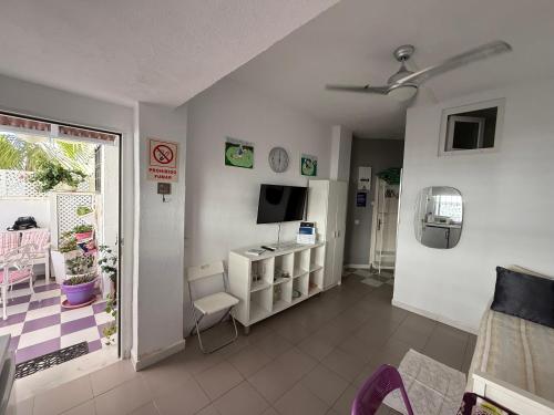 STUDIO -PATIO ANDALUZ - Banús
