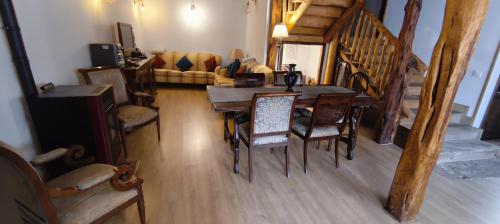 Гостиная зона в Casa Rural Casona Camino Pedraza - 4 Estrellas