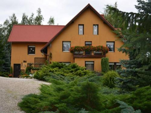 Κήπος έξω από το Apartament Karkonosze