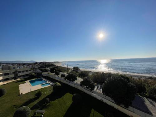 Condominio encantador, com piscina e vista mar - Ocean View Apartment