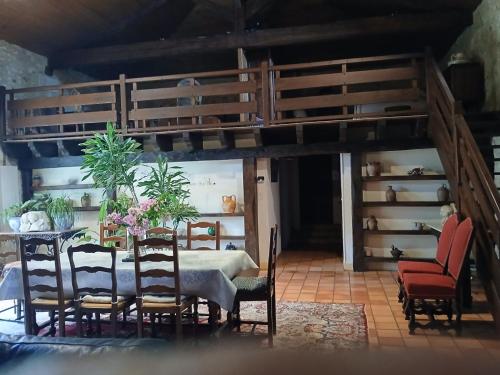 Φωτογραφία από το άλμπουμ του Gîte de charme aux portes de Périgueux σε Champcevinel