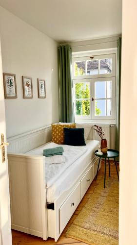 Postel nebo postele na pokoji v ubytování White Midsommar - Stilvolle Wohnung, 4 Schlafzimmer, Küche