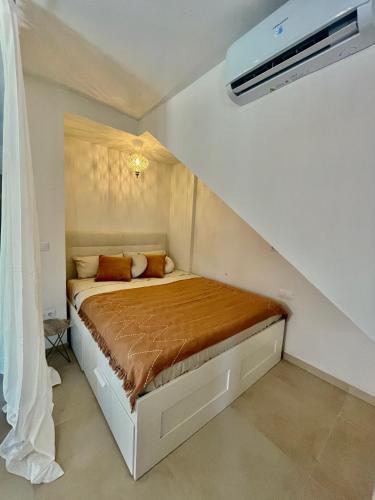 Foto Sun and Sea Modern Studio El Palo 1 min to Beach 6