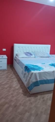 Llit o llits en una habitació de Durres apartment