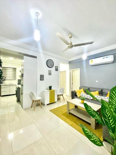 RABYs COTTAGE COZY 2 BEDROOM BACKUP POWER WIFI
