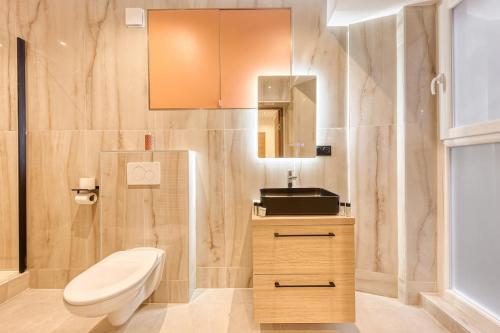 Ένα μπάνιο στο Luxury apartment in St Maurice near Paris