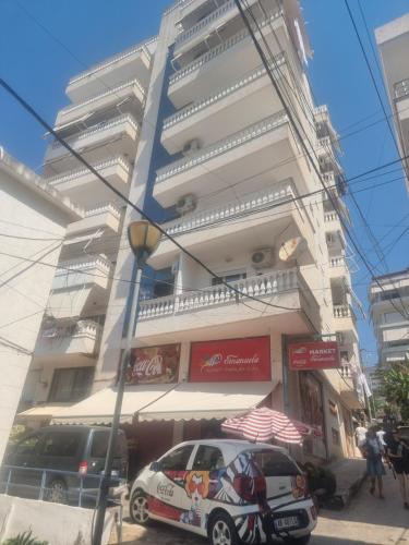 Zgradba, v kateri se nahaja apartma