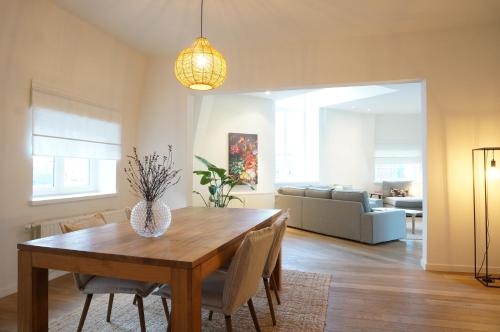 Foto Charming, spacious & luxurious - 2-bedroom apartment at wonderful location 4