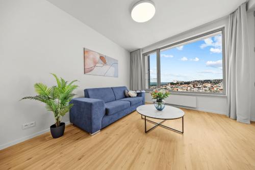 Castle View Apartment in SKY PARK by Zaha Hadid