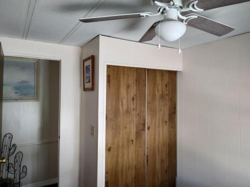 Gambar di galeri bagi large three bedroom 2, bath home in a 55 community di Punta Gorda
