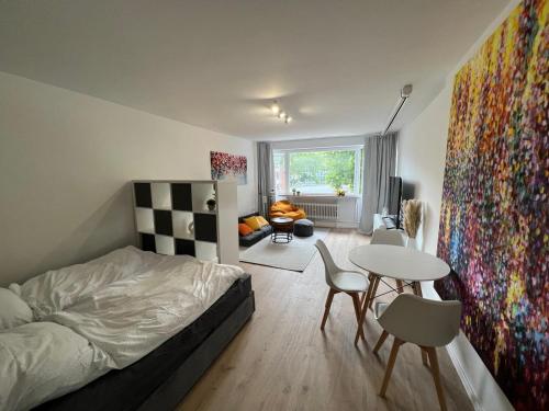Χώρος καθιστικού στο Design-Apt Köln City mit Beamer
