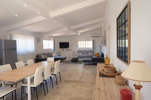 Posezení v ubytování Villa Roccapina