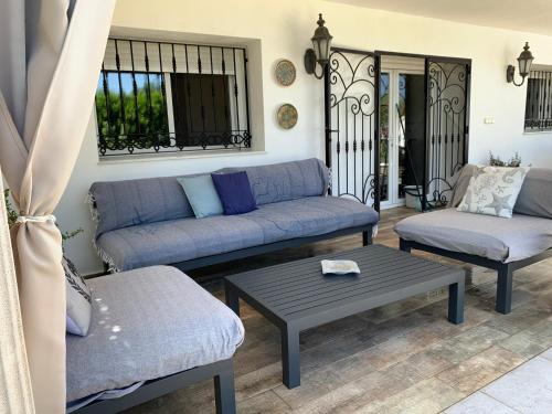 Maison Alriad - Alojamiento familiar tranquilo cerca del mar con jardín, porche y parking privado en el interior de la finca no apto para fiestas