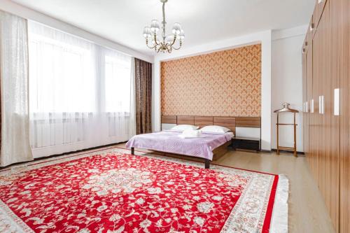 Postel nebo postele na pokoji v ubytování 5 room комнатная apartment in the center of Astana