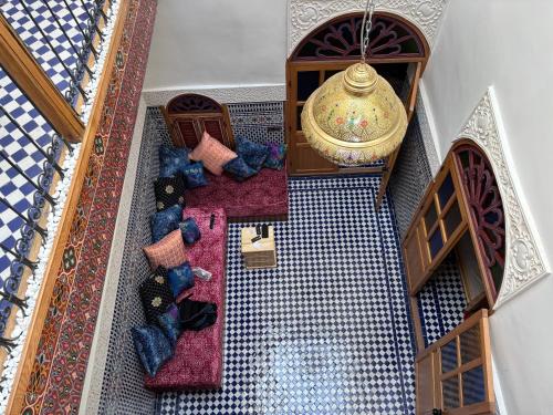 Khu vực ghế ngồi tại M & S Guest House