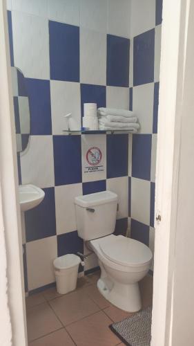 Un baño de Hostal Compostela Inn